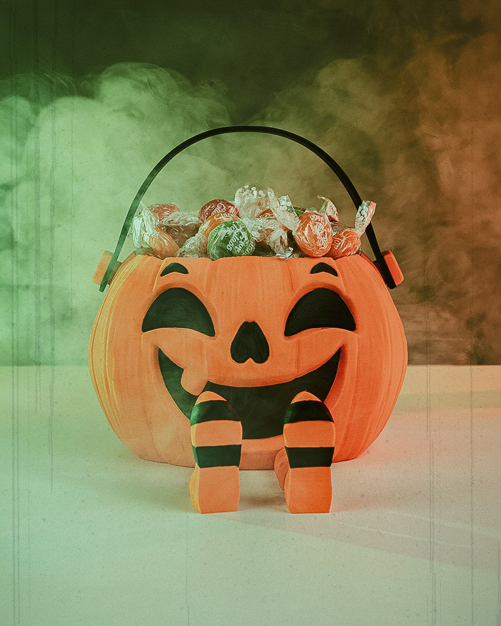 Walkin Pumpkin Candy Holder — halloween candy holder, view 2, 3D printed by Craft & Press