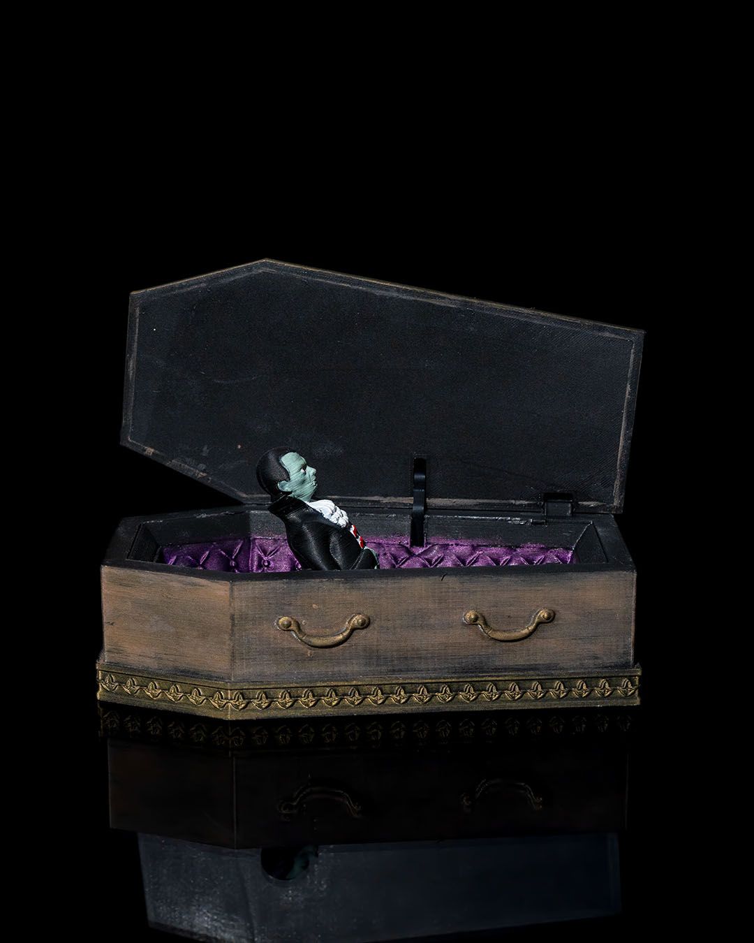 Dracula’s Slumber — halloween decor, view 3, 3D printed by Craft & Press