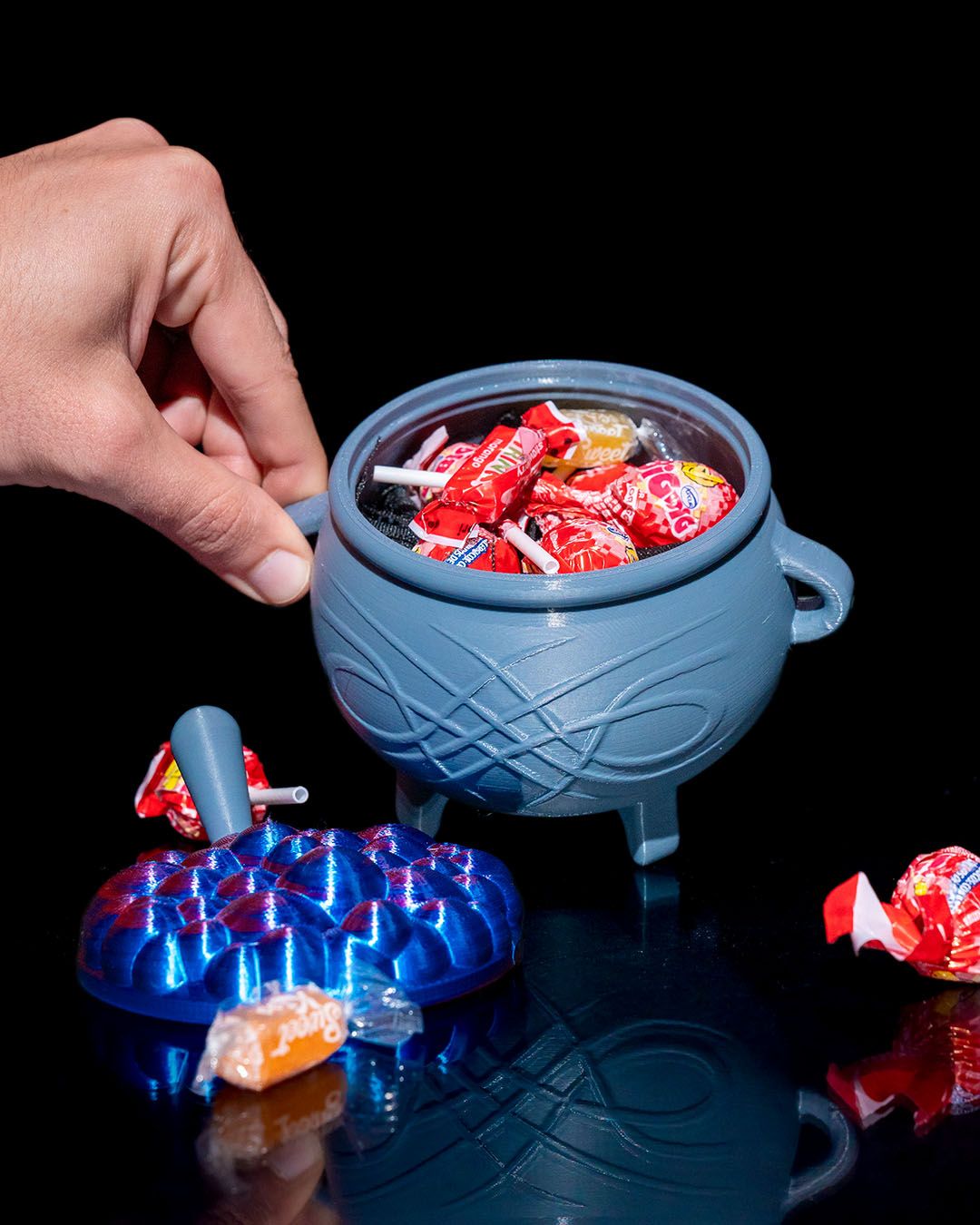 Cauldron Candy Bucket — halloween candy holder, view 7, 3D printed by Craft & Press
