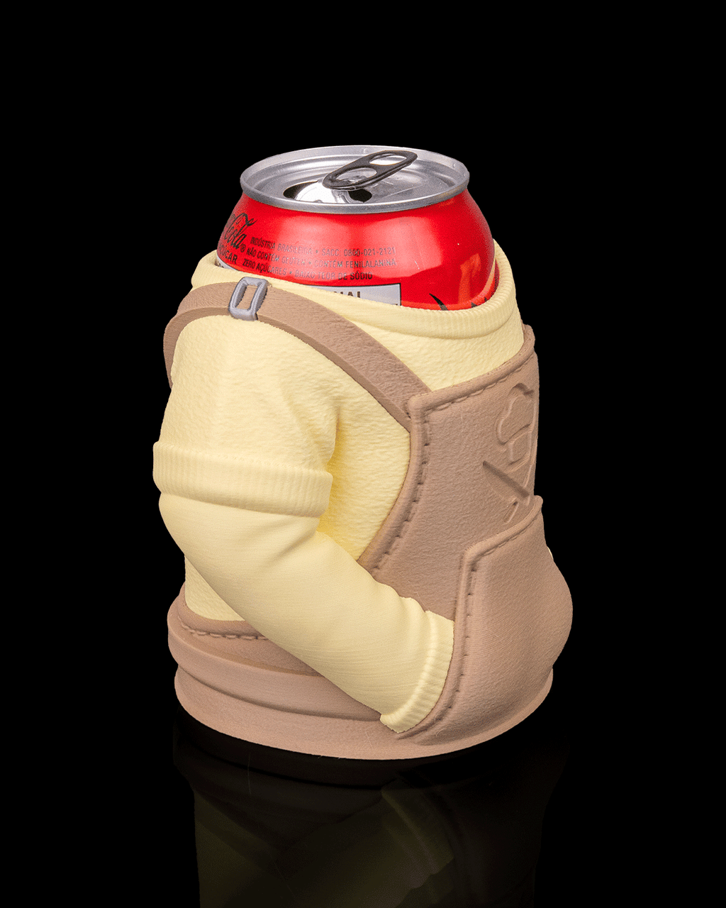 Apron Can Holder — 3D printed can holder, detail view