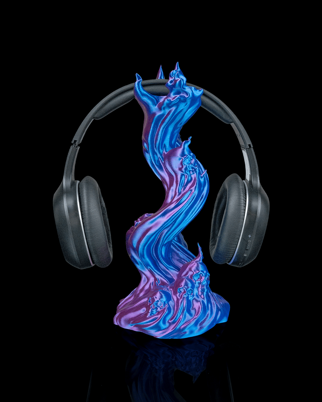 Skullflame Headphone Holder — 3D printed headphone stand, on a desk