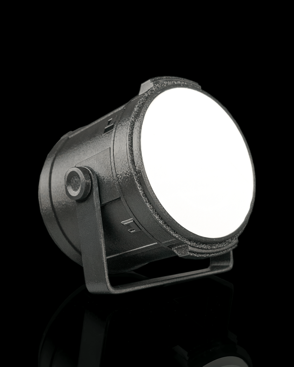 Stage Light Table Lamp — 3D printed table lamp, side profile