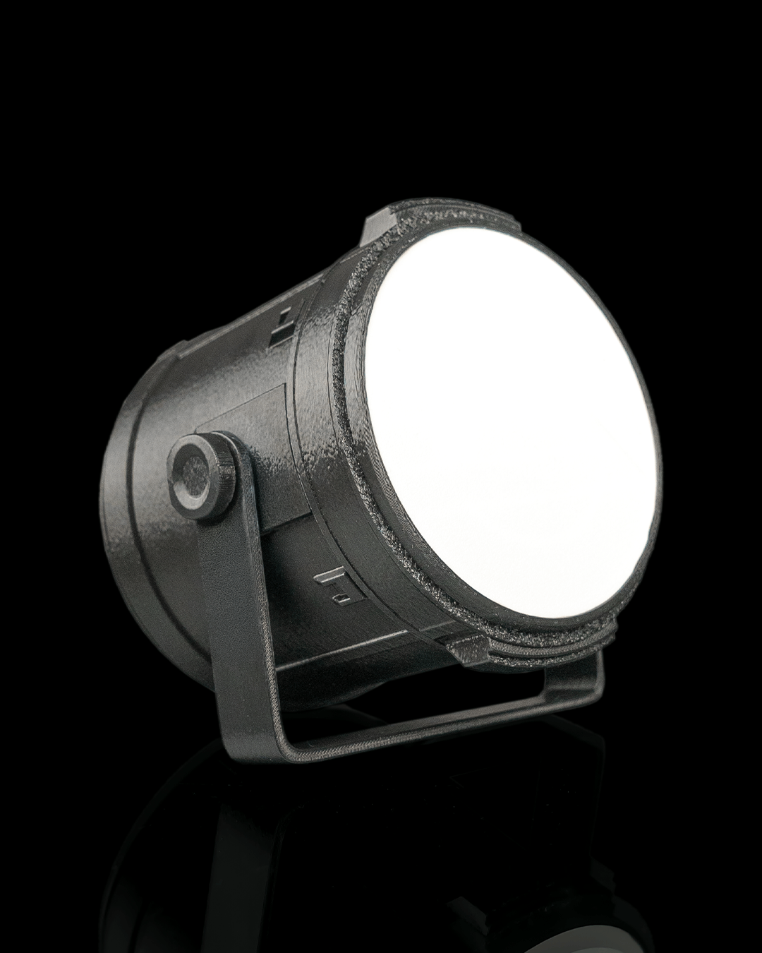Stage Light Table Lamp — 3D printed table lamp, side profile