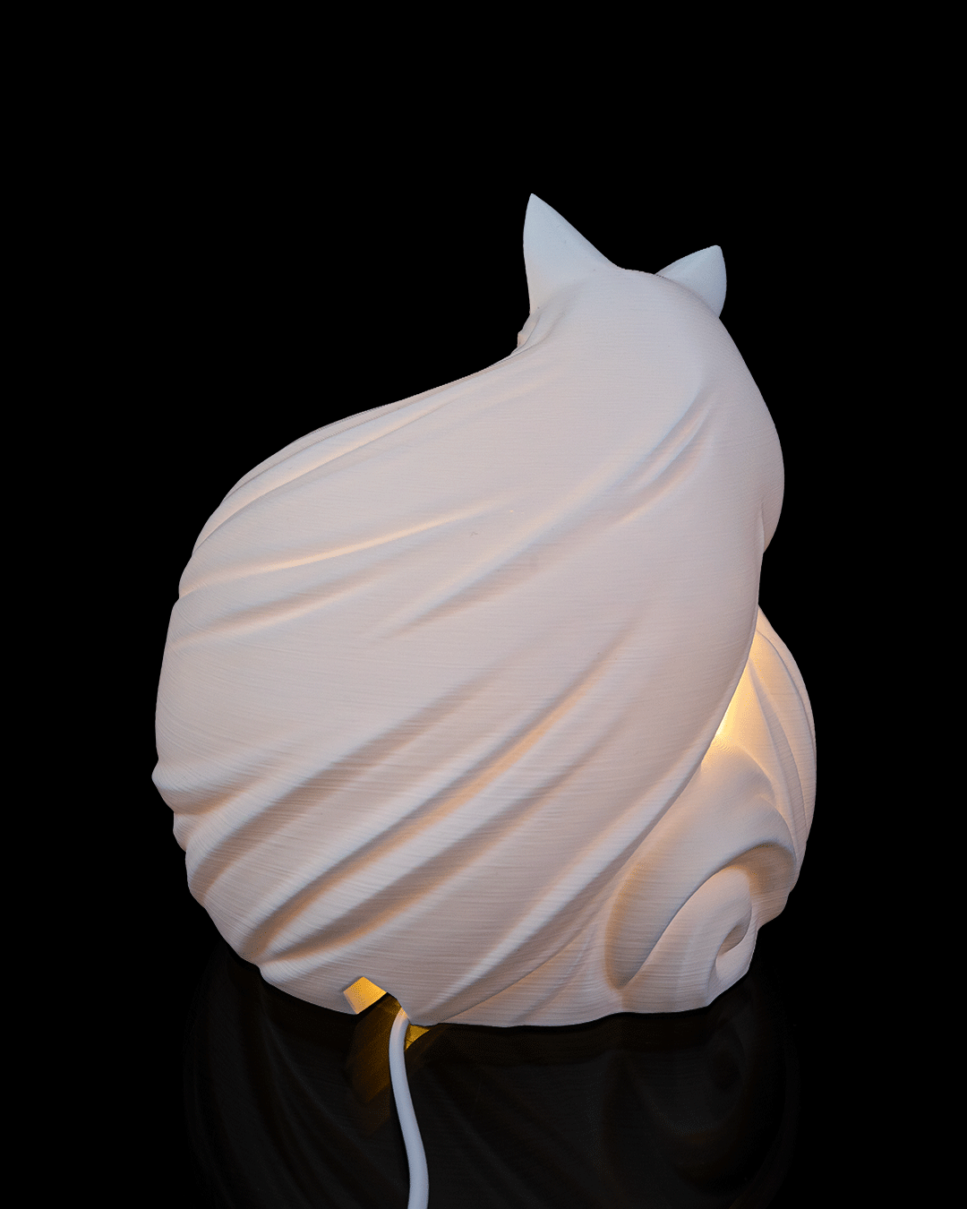 Vulpine Sphere Table Lamp — 3D printed table lamp, size reference